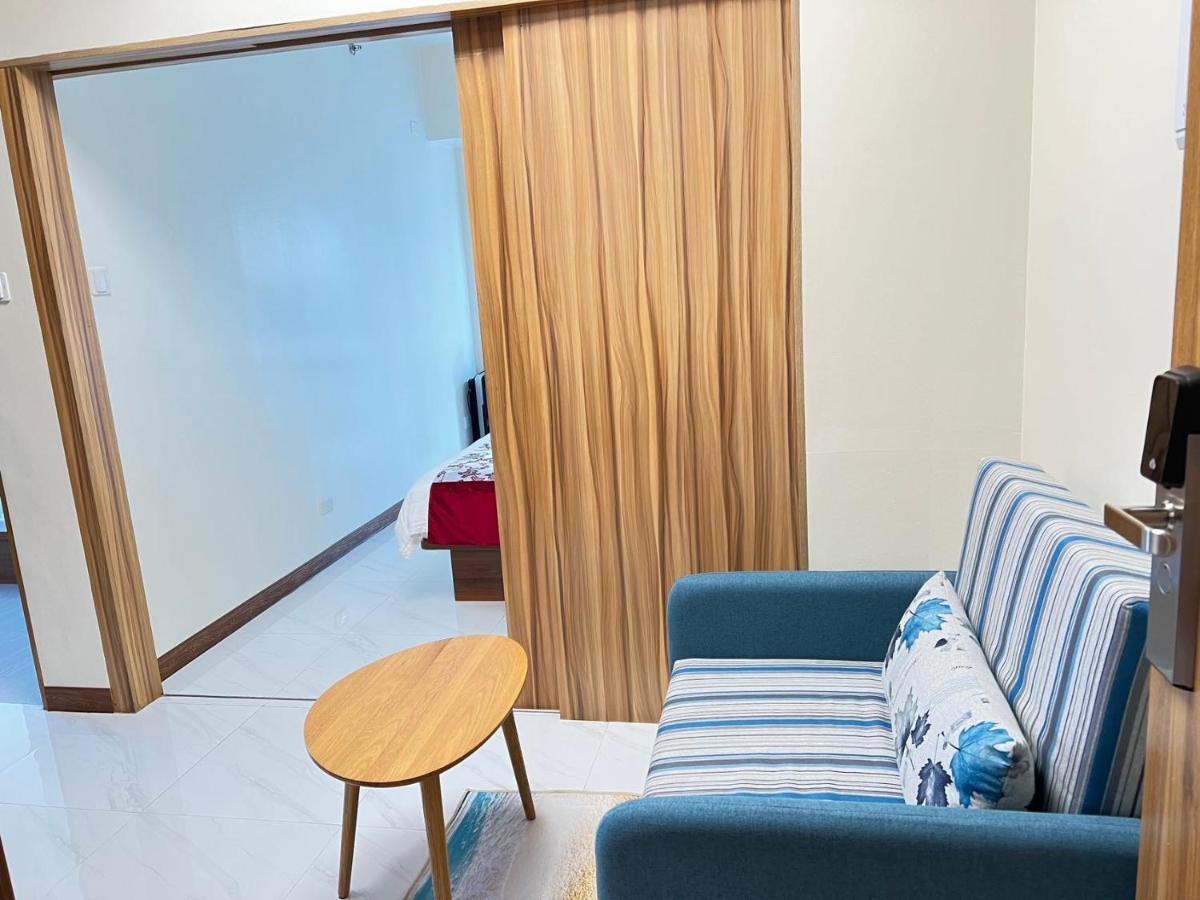 Grand Riviera Suites Manila Exterior photo