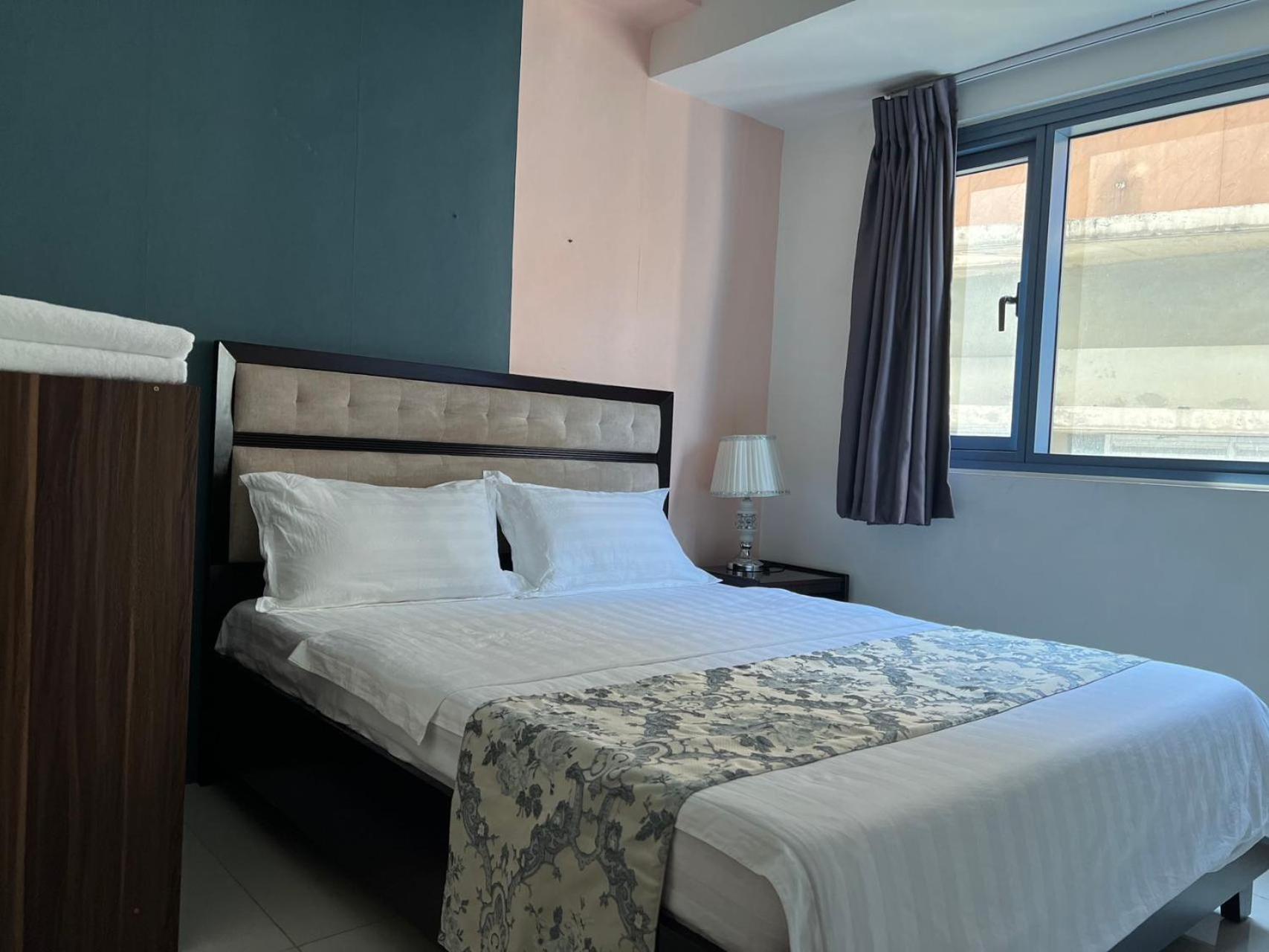 Grand Riviera Suites Manila Exterior photo