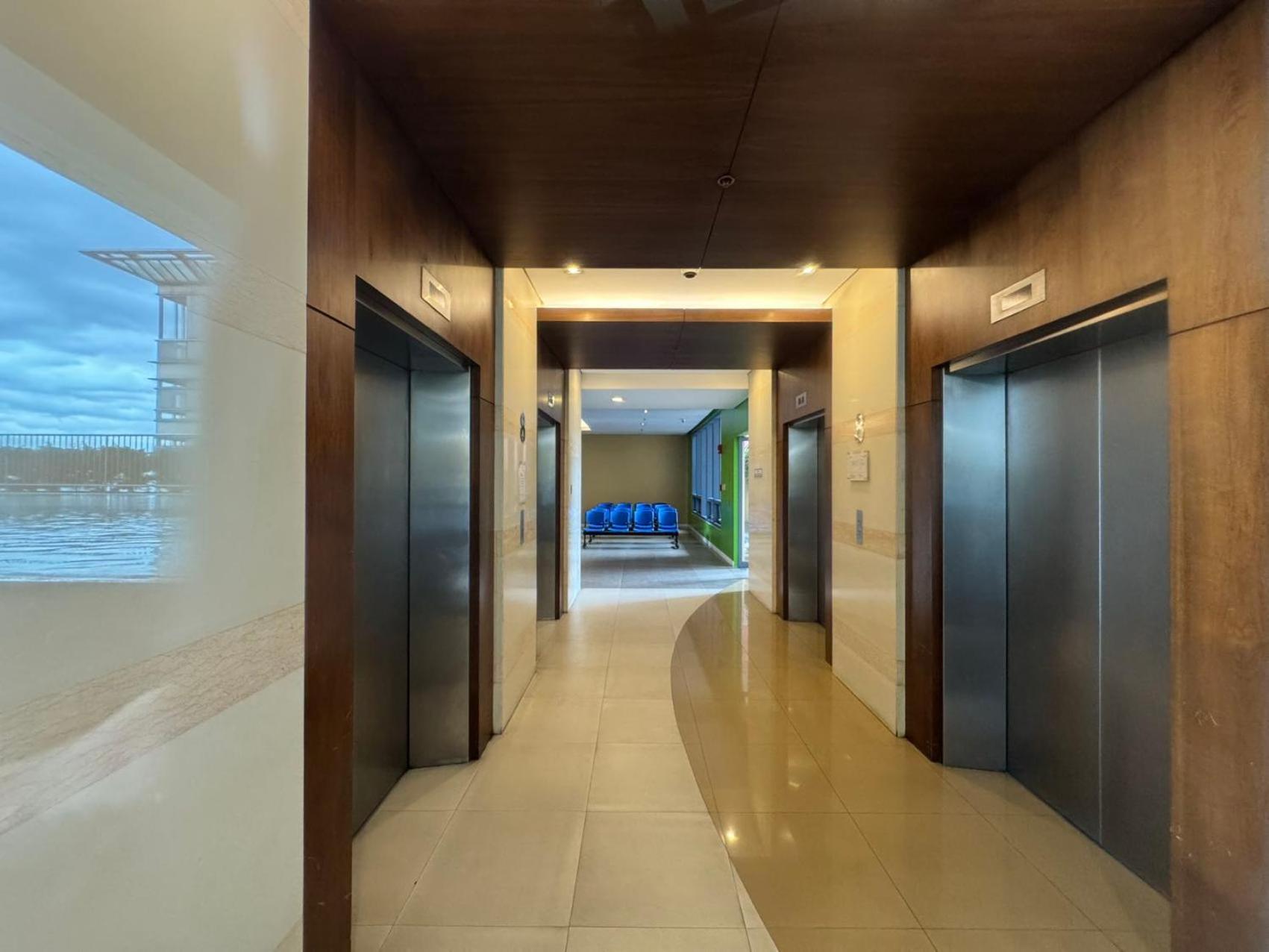 Grand Riviera Suites Manila Exterior photo